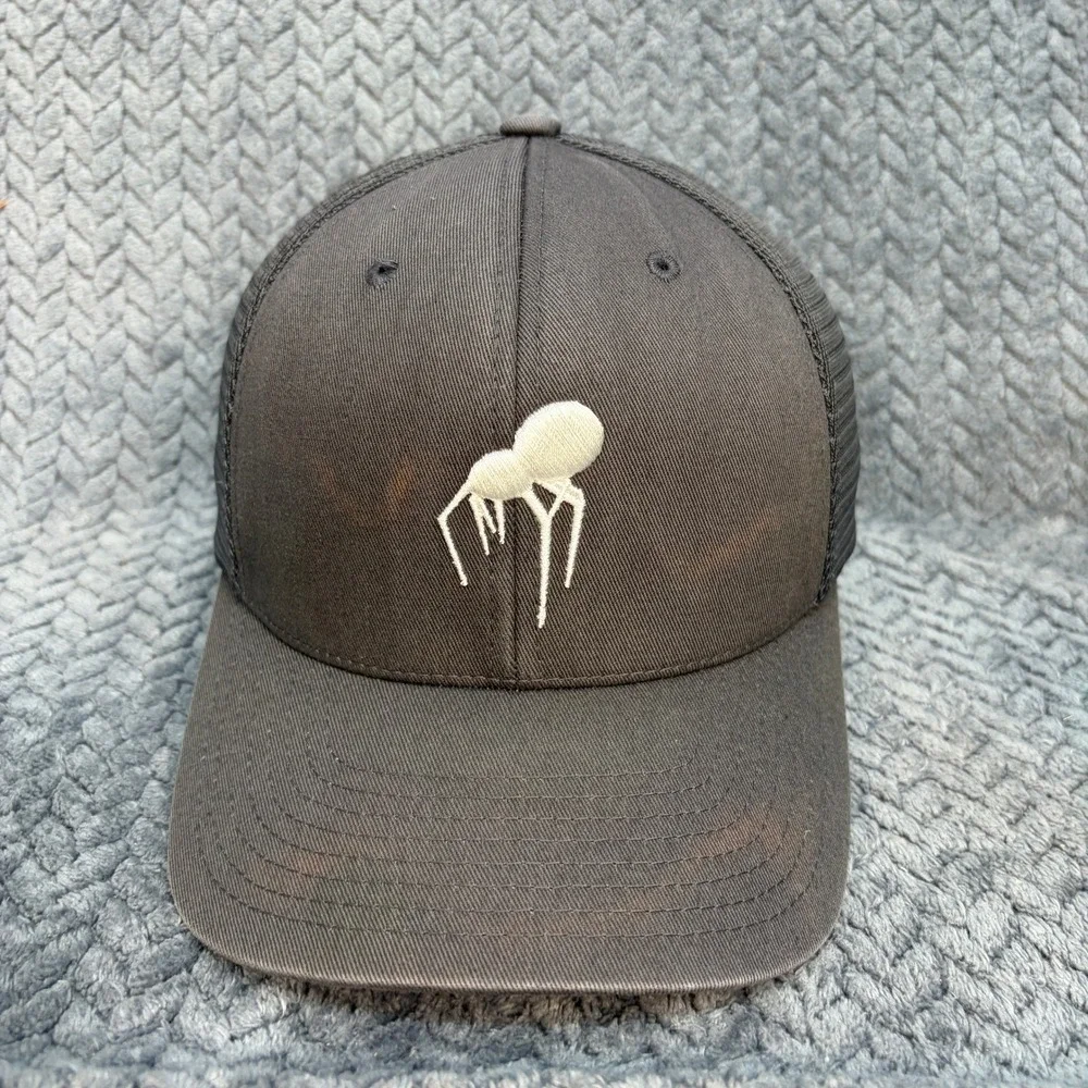 Yupoong Flexfit 110 Trucker Hat Spider Logo Snapback Grey Mesh Cap